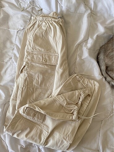 BERSHKA KARGO PANTOLON