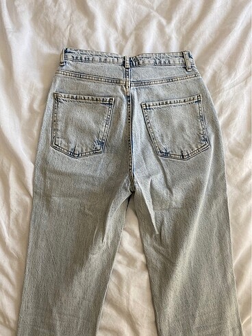 xs Beden TRENDYOL KESİK PAÇA JEAN