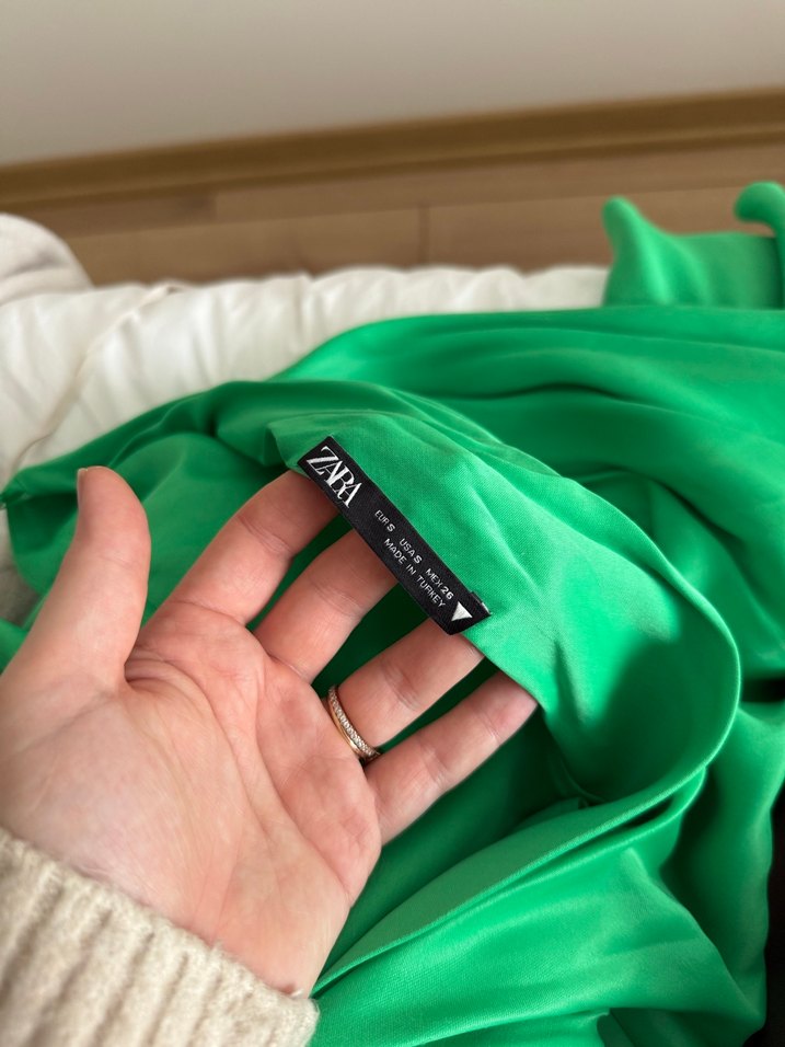 Yeşil Saten Askılı Mini Elbise - Görsel 3