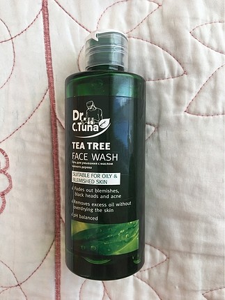 Farmasi çay ağacı yüz yıkama jeli