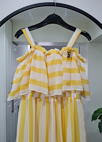9 Yaş Beden sarı Renk Kız çocuk elbise 
