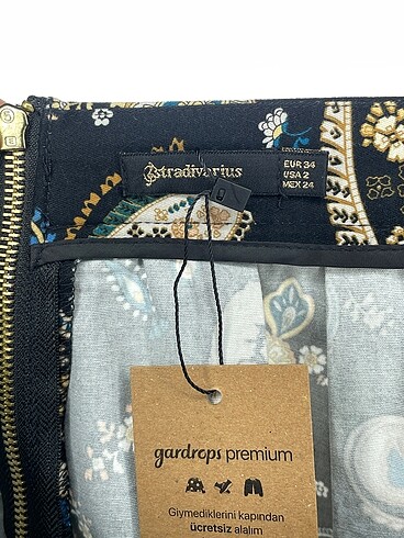 34 Beden çeşitli Renk Stradivarius Mini Etek %70 İndirimli.