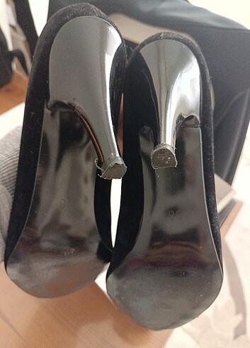 siyah süet topuklu ayakkabı - Görsel 6