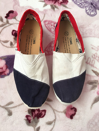 TOMS Tam yazlık