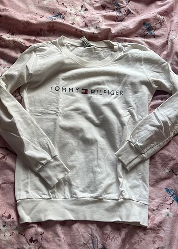 Tommy Hilfiger s