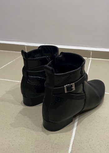 Siyah Deri kadın bot - Görsel 3