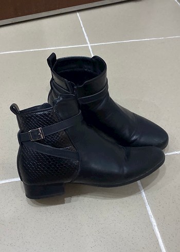 Siyah Deri kadın bot - Görsel 5