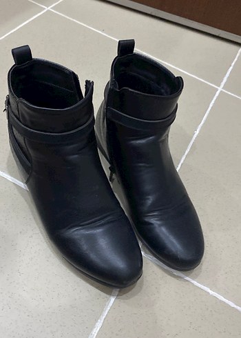 Siyah Deri kadın bot - Görsel 4