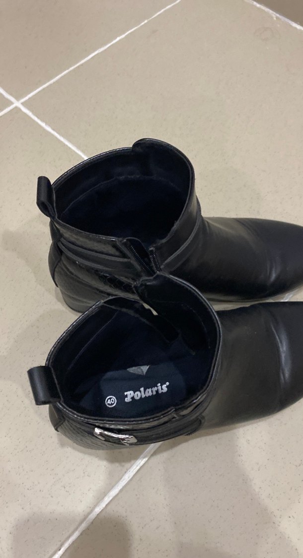 Siyah Deri kadın bot - Görsel 2