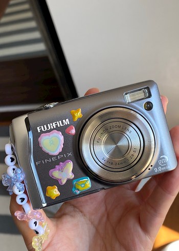 Fujifilm FinePix F47fd Dijital Fotoğraf Makinesi
