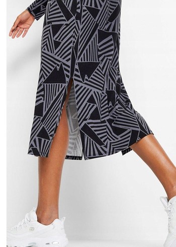 Gri Zebra Desenli Uzun Kadın Elbise - Görsel 3