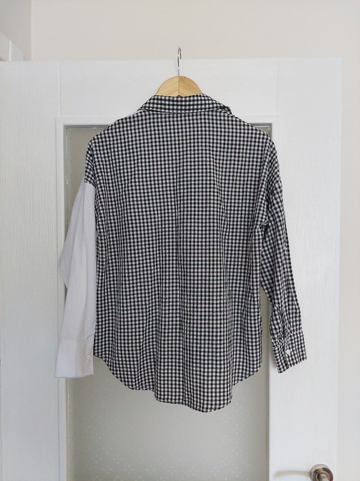 Ekose Desenli ve Düz Beyaz Uzun Kollu Kadın Gömlek - Görsel 4