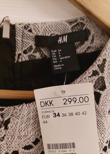 xs Beden gri Renk 34 Beden H&M Etiketli Dantel Detaylı Mini Kolsuz Elbise