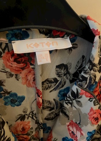 Çiçek Desenli Düğmeli Kolsuz Kadın Tulum - Görsel 5