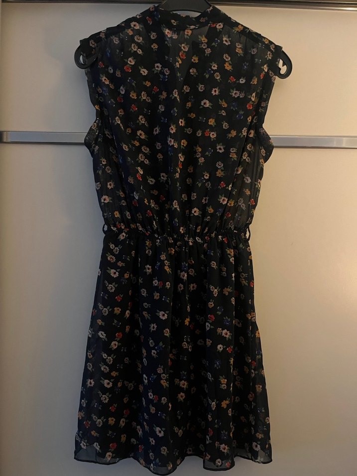 Siyah V Yaka Fırfırlı Bohem Elbise - Görsel 3