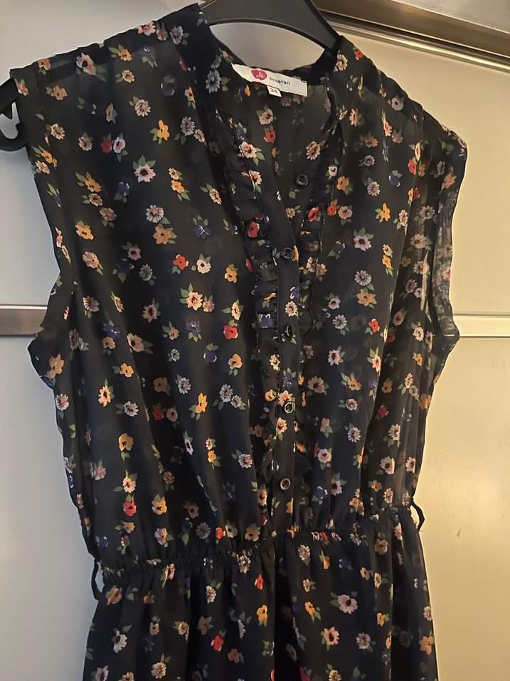 Siyah V Yaka Fırfırlı Bohem Elbise - Görsel 2