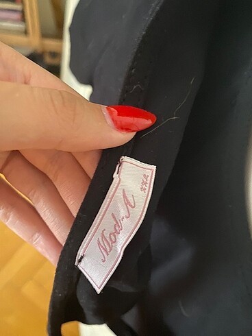 m Beden siyah Renk Siyah sırt detaylı tişört