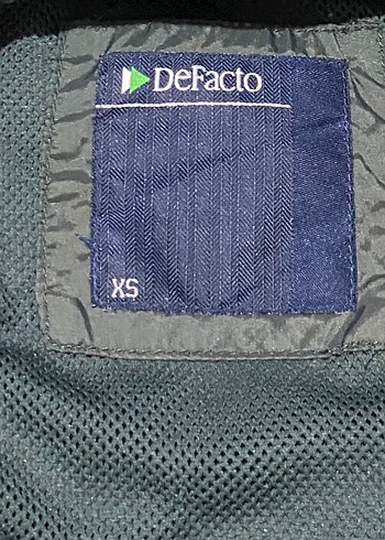 XS yagmurluk rüzgarlık defacto - Görsel 2