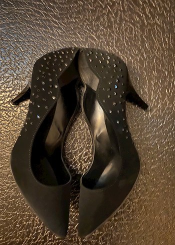 Siyah Süet Tokalı Yüksek Topuklu Stiletto - Görsel 3