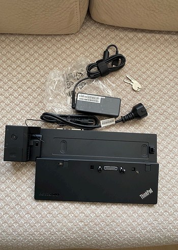 Lenovo Siyah Laptop Docking İstasyonu - Görsel 3