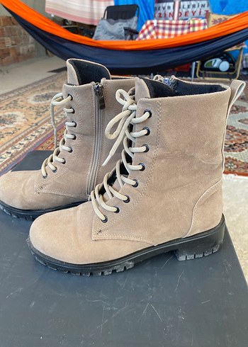 Bej Süet Kadın Dolgu Topuk Bot - Görsel 4