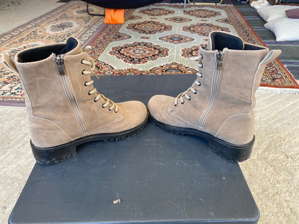 Bej Süet Kadın Dolgu Topuk Bot - Görsel 2