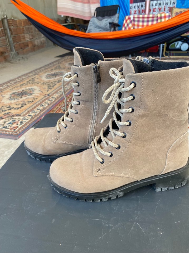 Bej Süet Kadın Dolgu Topuk Bot - Görsel 5