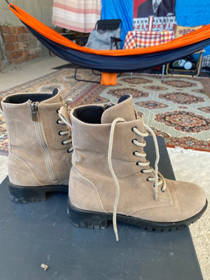 Bej Süet Kadın Dolgu Topuk Bot - Görsel 3