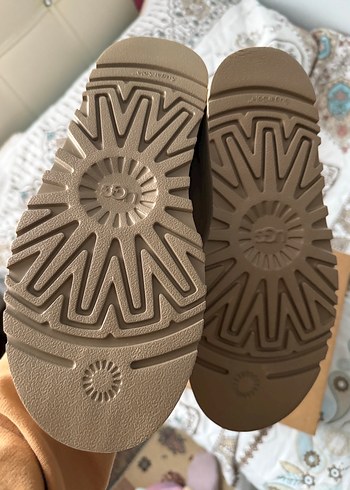 Ugg Bej Süet Kadın Terlikler - UGG