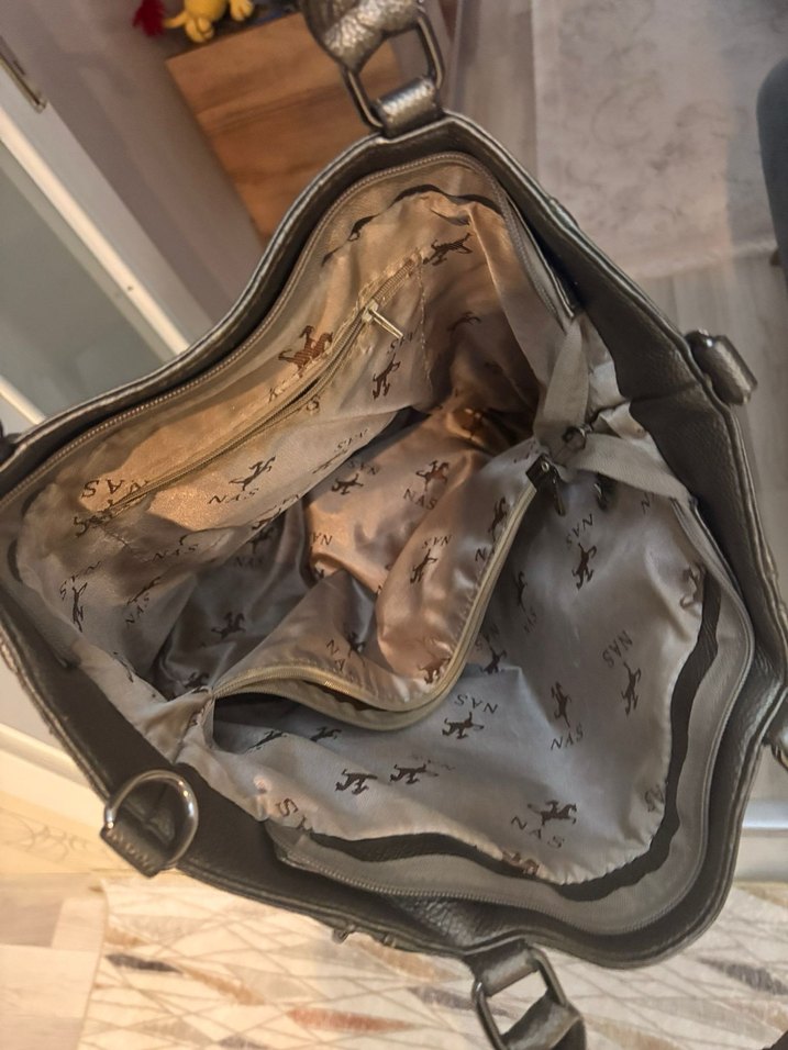 Tokalı Bej Deri Kadın Çanta - Görsel 2