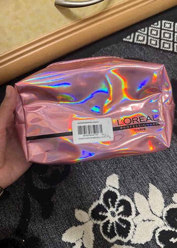 Loreal Paris Holografik Makyaj Cantasi