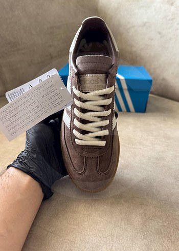 40 Beden kahverengi Renk Adidas spezial