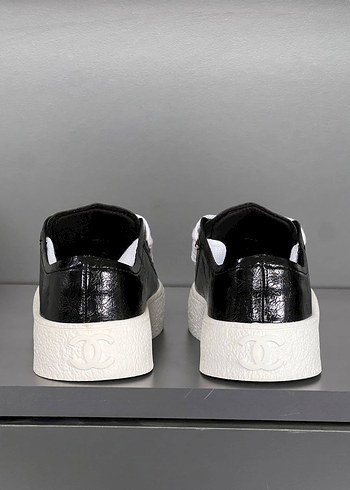 Chanel chanel sneaker
