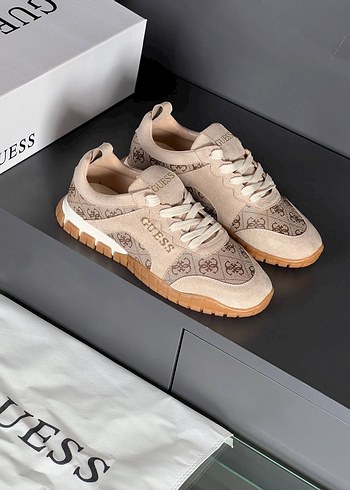 Guess Sneakers