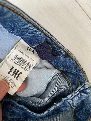 10 Yaş Beden lacivert Renk B&G store kız çocuk jean