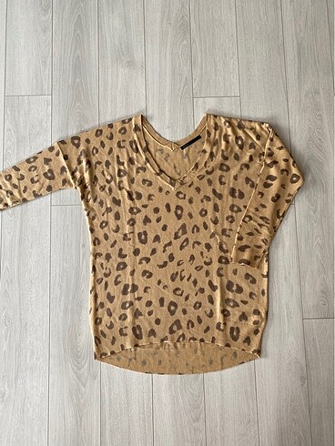Leopar batik marka kadın kazak