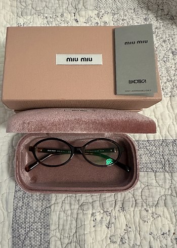 Miu Miu 04ZS Kadın Gözlüğü