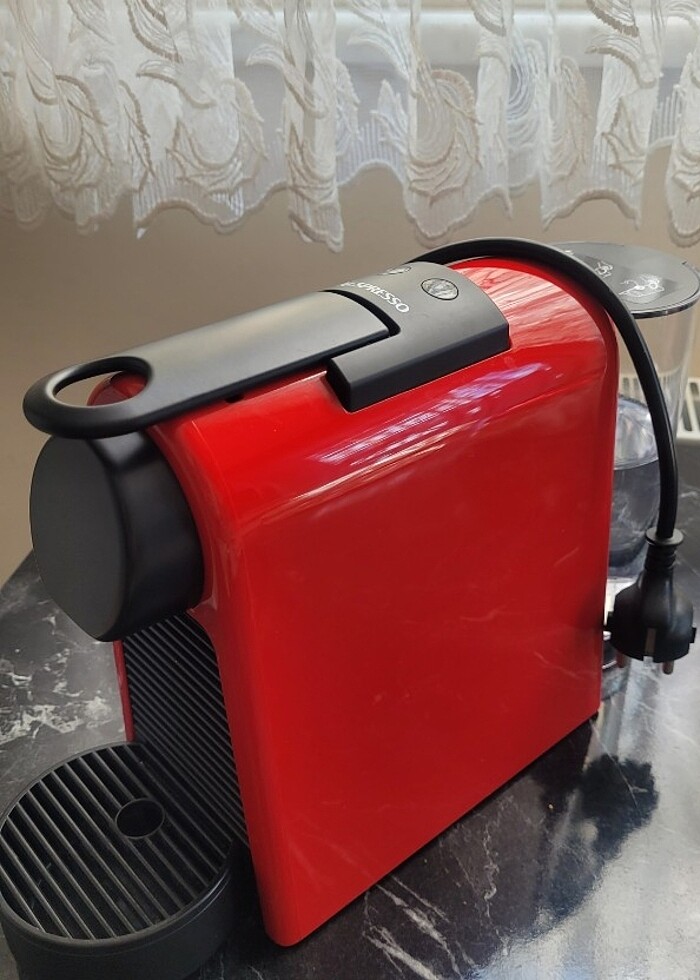 Nespresso Essenza Mini D30 Red Kahve
Makinesi, Kırmızı - Görsel 4