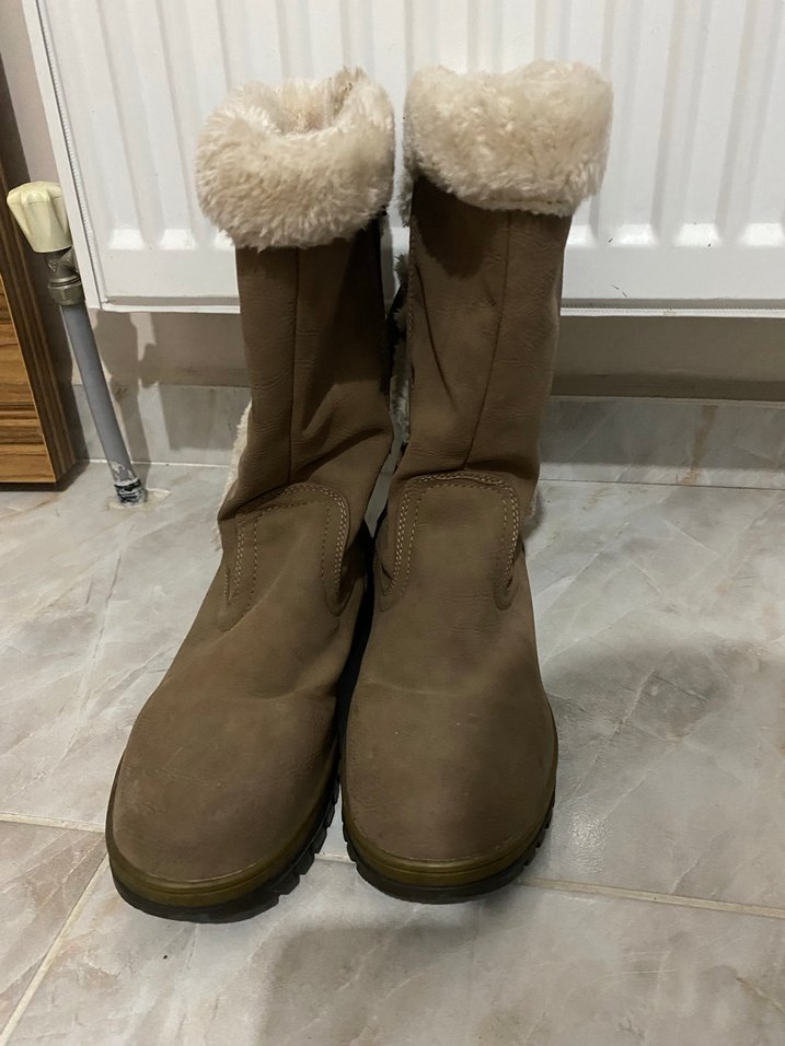 Bej Süet Kürklü Dolgu Topuklu Kadın Bot - Görsel 2