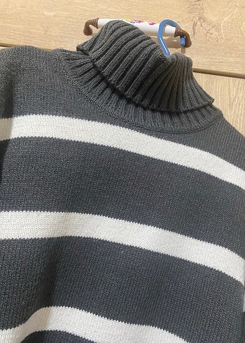 Gri Çizgili Boğazlı Örgü  Erkek Kazak - Görsel 4