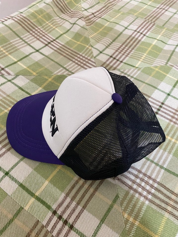 Mor Renkli Queen Nakışlı Kadın Şapka - Görsel 2