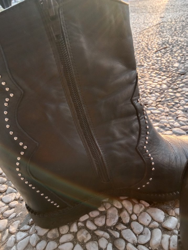 Siyah Deri Rock Punk Kadın Bot - Görsel 5