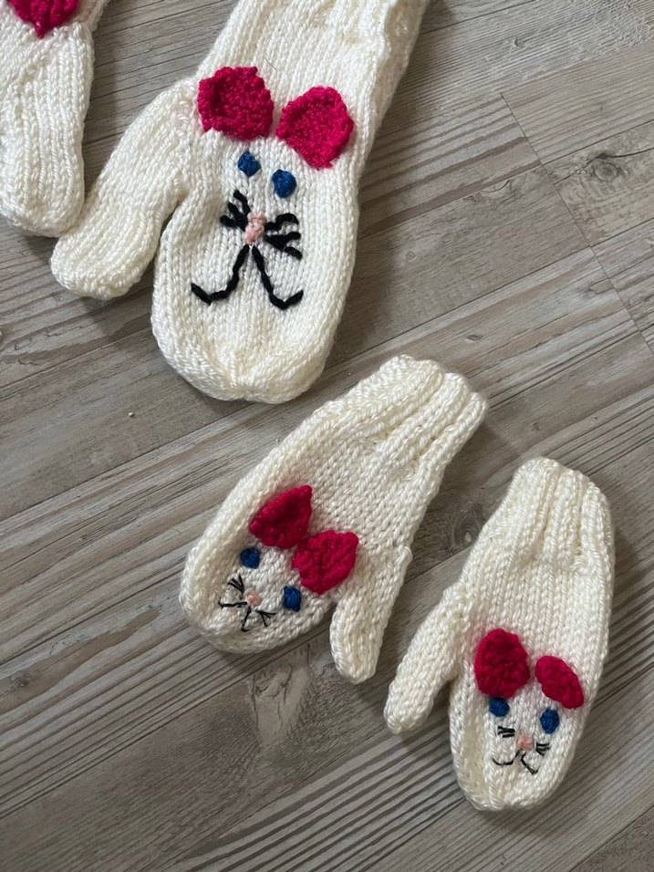 Anne Kız KEDİ Nakışlı Örgü Eldiven Takımı - Görsel 2