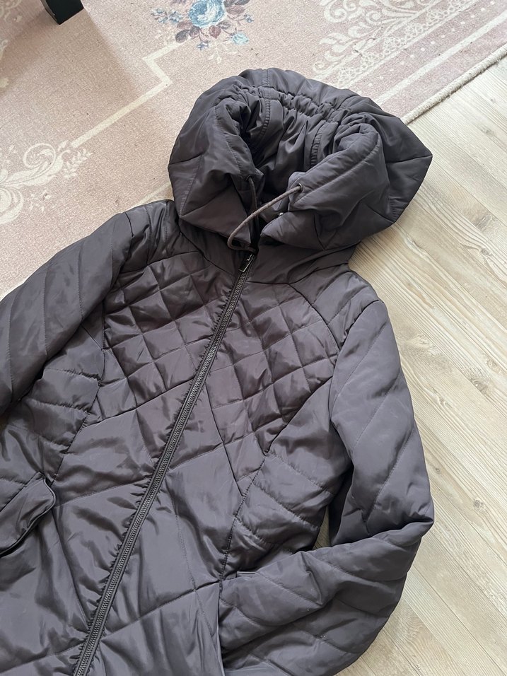 Koton Kadın Gri Kapüşonlu Suni Kumaş Kışlık Mont - Görsel 3