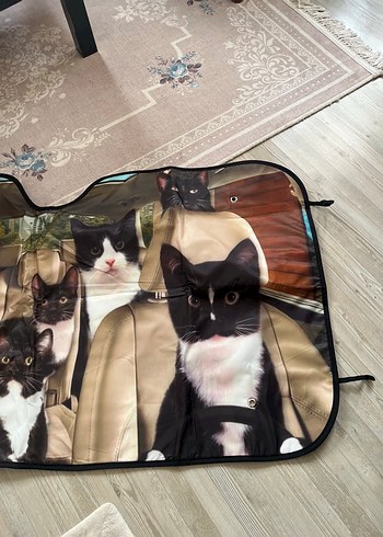 Temu sifir kedi baskili 3D araç cam güneşliği - Görsel 2