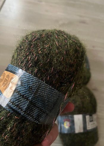 Yeşil Tüylü El İşi İplik Seti - Görsel 2