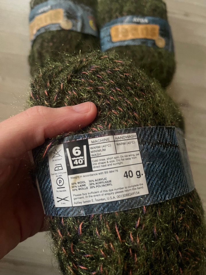 Yeşil Tüylü El İşi İplik Seti - Görsel 3