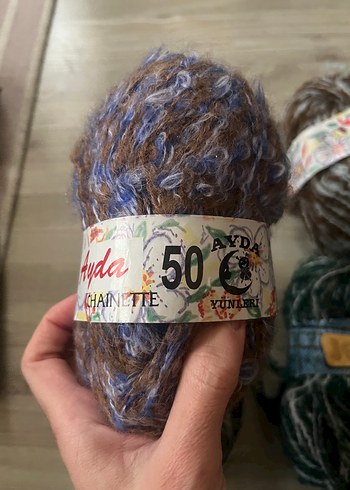 Bohem Tarzda Renkli El Örgü İplikleri - Görsel 4