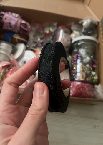 Bir kutu dolu El Sanatları Malzemeleri Seti - Görsel 13