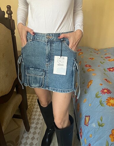 s Beden mavi Renk Pull and bear sıfır etiketli kot etek